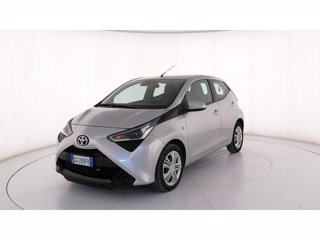 TOYOTA Aygo 5p 1.0 x-play 72cv