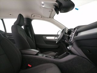 VOLVO XC40 T2 Geartronic Momentum