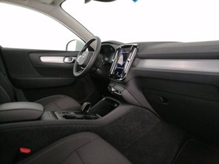 VOLVO XC40 T2 Geartronic Momentum