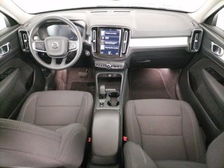 VOLVO XC40 T2 Geartronic Momentum