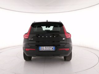 VOLVO XC40 T5 Recharge Plug-in Hybrid R-design