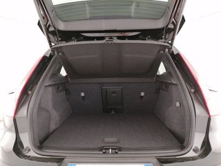 VOLVO XC40 T5 Recharge Plug-in Hybrid R-design