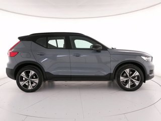 VOLVO XC40 T4 Recharge Plug-in Hybrid R-design