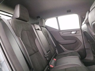 VOLVO XC40 T4 Recharge Plug-in Hybrid R-design