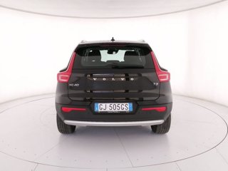 VOLVO XC40 T3 Geartronic Momentum Pro