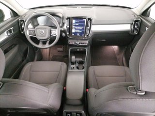 VOLVO XC40 T3 Geartronic Momentum Pro