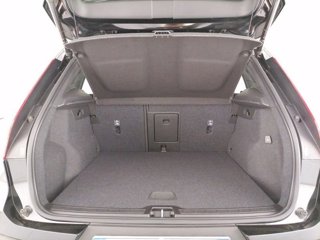 VOLVO XC40 T3 Geartronic Momentum Pro