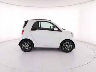 SMART fortwo eq enel x white