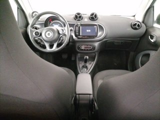 SMART fortwo eq enel x white