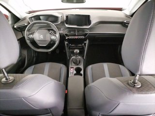 PEUGEOT 2008 PureTech 130 S&S Allure