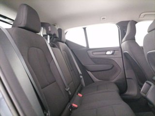 VOLVO XC40 T2 Momentum Core