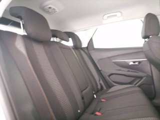 PEUGEOT 3008 BlueHDi 130 S&S Active