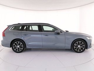 VOLVO V60 B3 Geartronic Momentum Business Pro