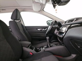NISSAN Qashqai 1.6 dCi 4WD N-Connecta
