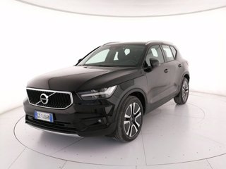 VOLVO XC40 T2 Geartronic Momentum Pro