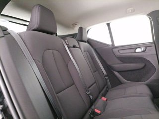 VOLVO XC40 T2 Geartronic Momentum Pro