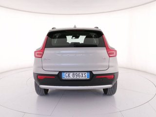 VOLVO Xc40 1.5 t2 essential auto