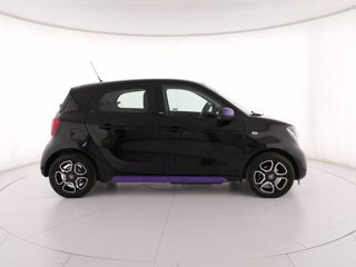 SMART forfour eq enel x black
