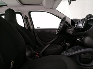 SMART forfour eq enel x black