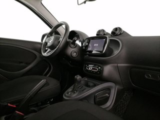 SMART forfour eq enel x black
