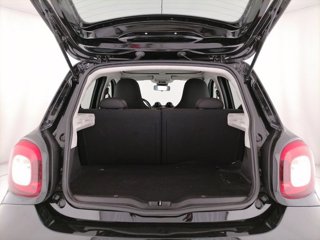 SMART forfour eq enel x black